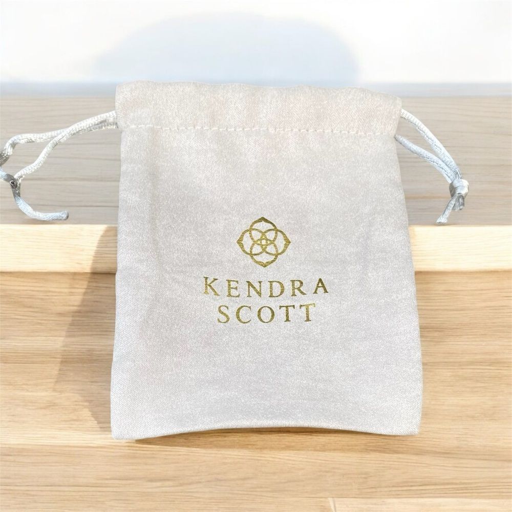 New Kendra Scott Kacey Silver Filigree Necklace Adjustable w/Dustbag - Picture 4 of 5